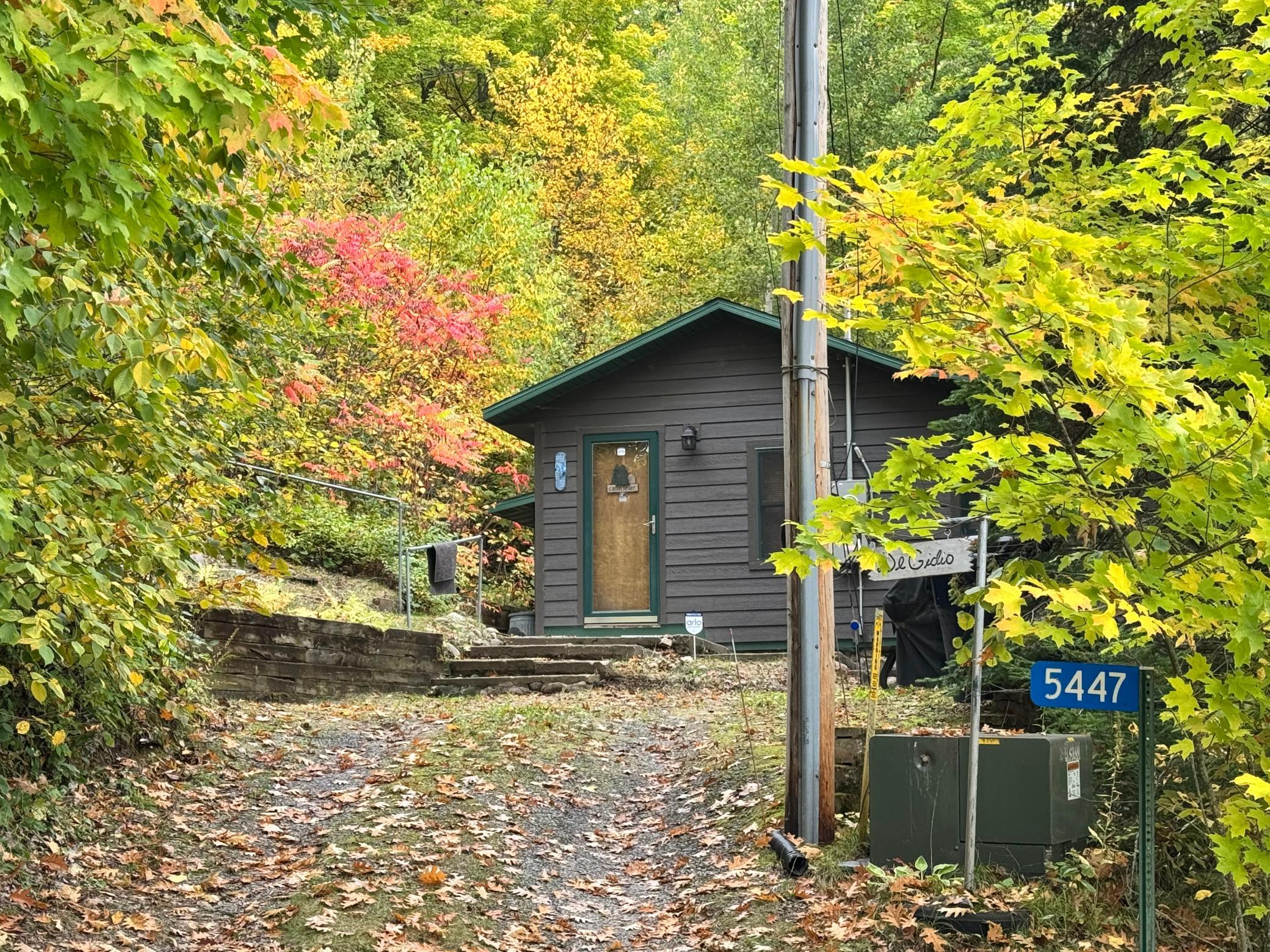 5447 Forest Ridge Road