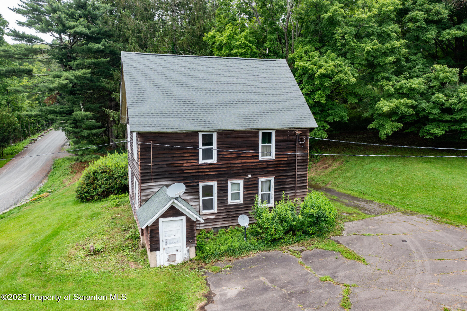 1942 Hess Road
