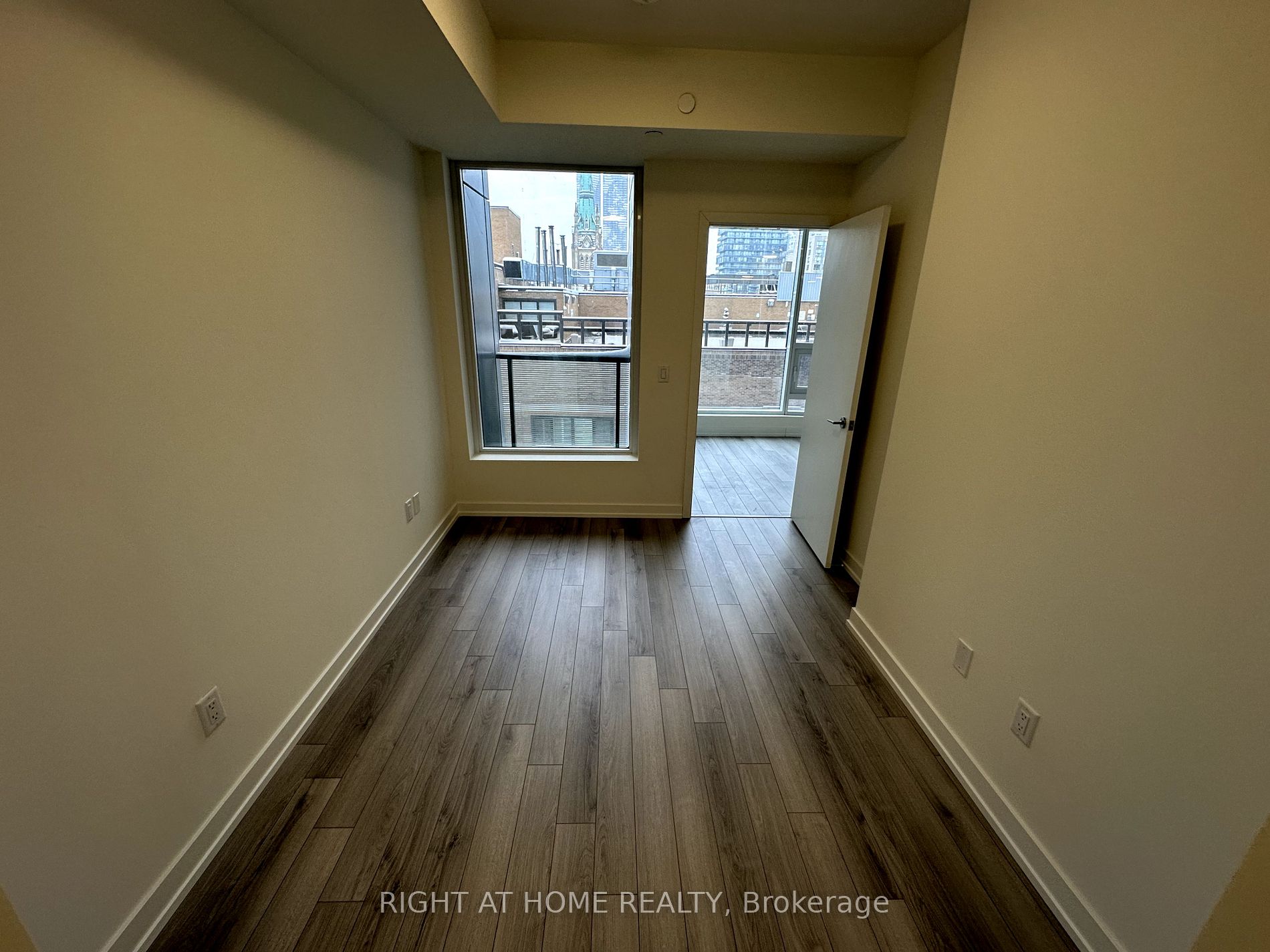 89 Church St 708