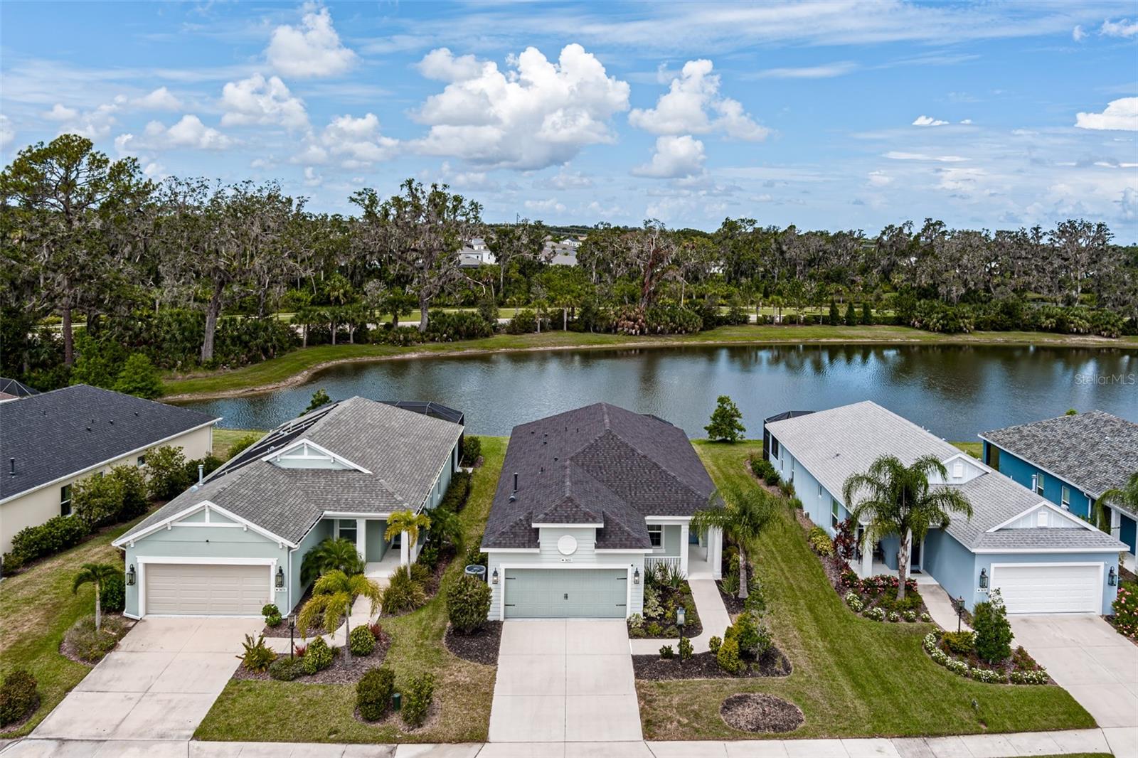 3635 Shimmering Oaks Drive
