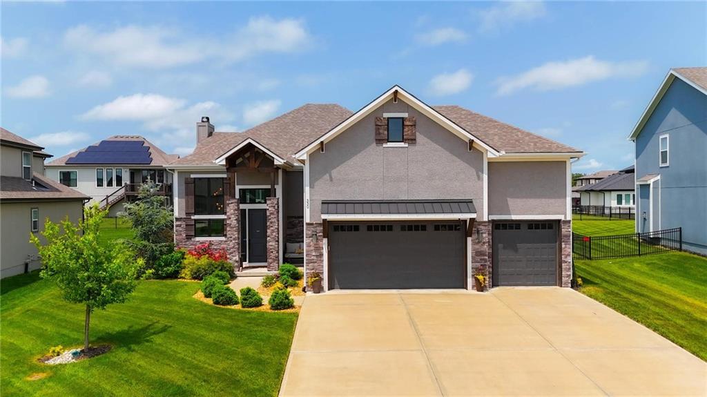330 NW Ambersham Drive