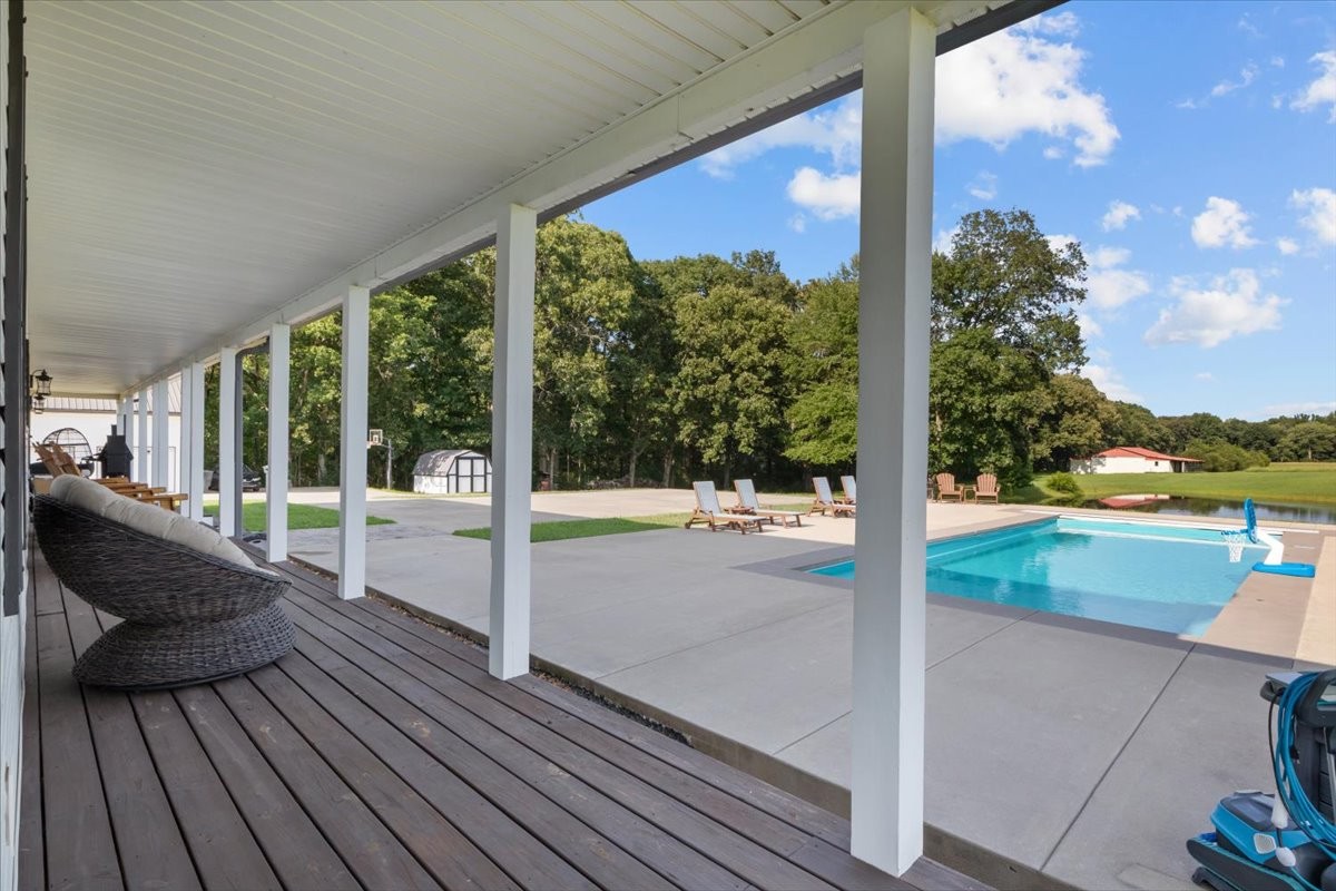 1015 Garners Creek Rd