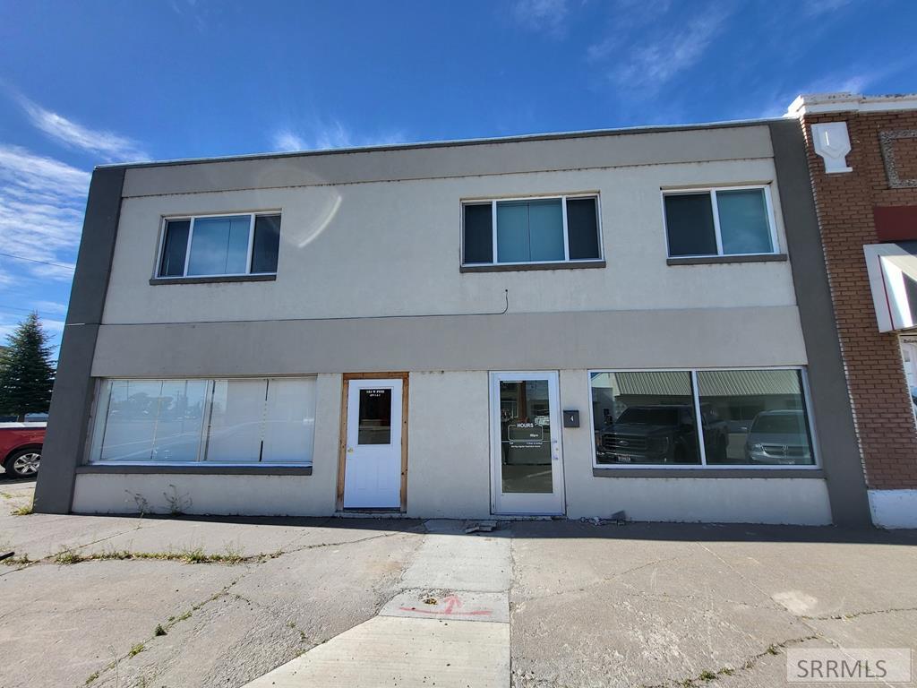 184 W Pine Street