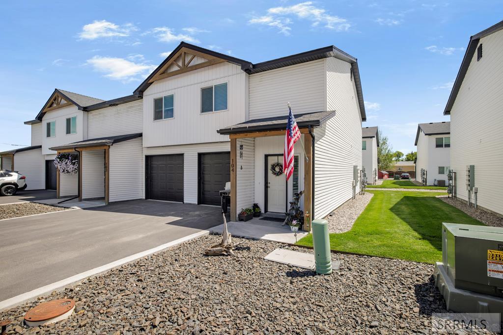 380 S 3rd W104 