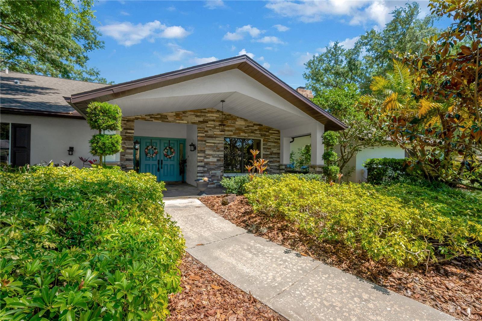 1007 Morfield Lane