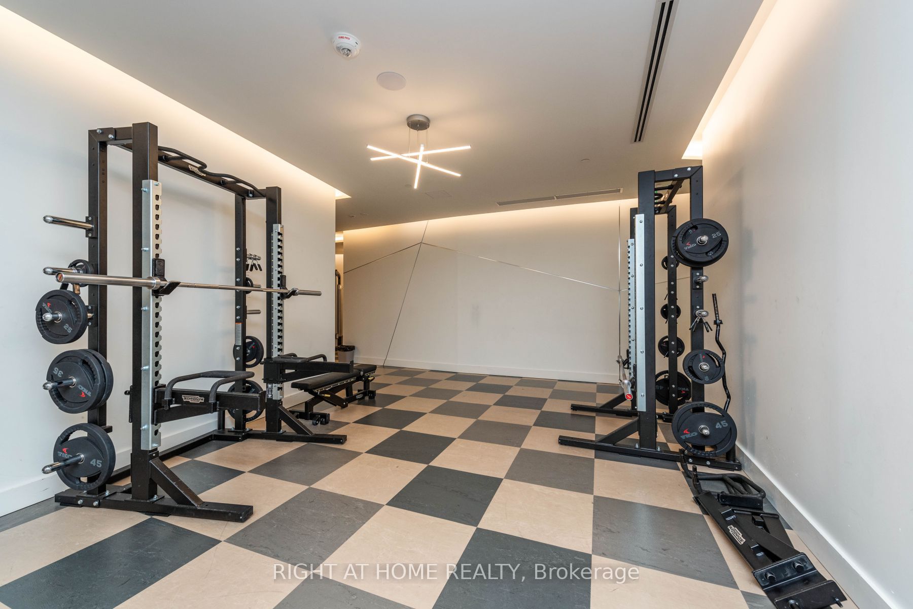 30 Ordnance St Ph2907