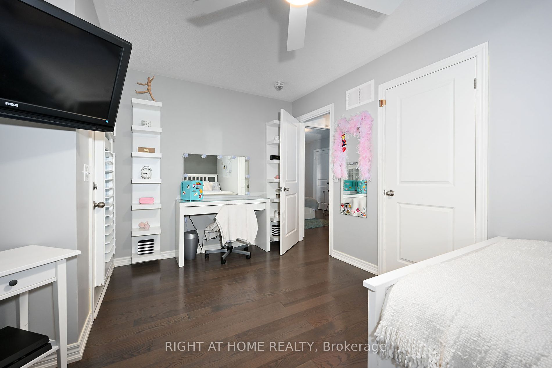 80 Fingland Cres
