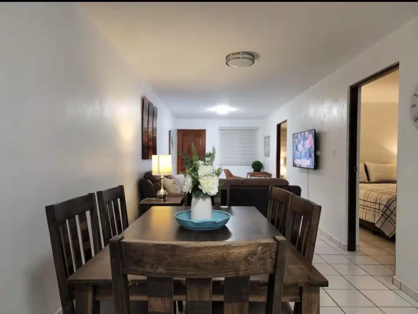 324 Calle Palacios 1