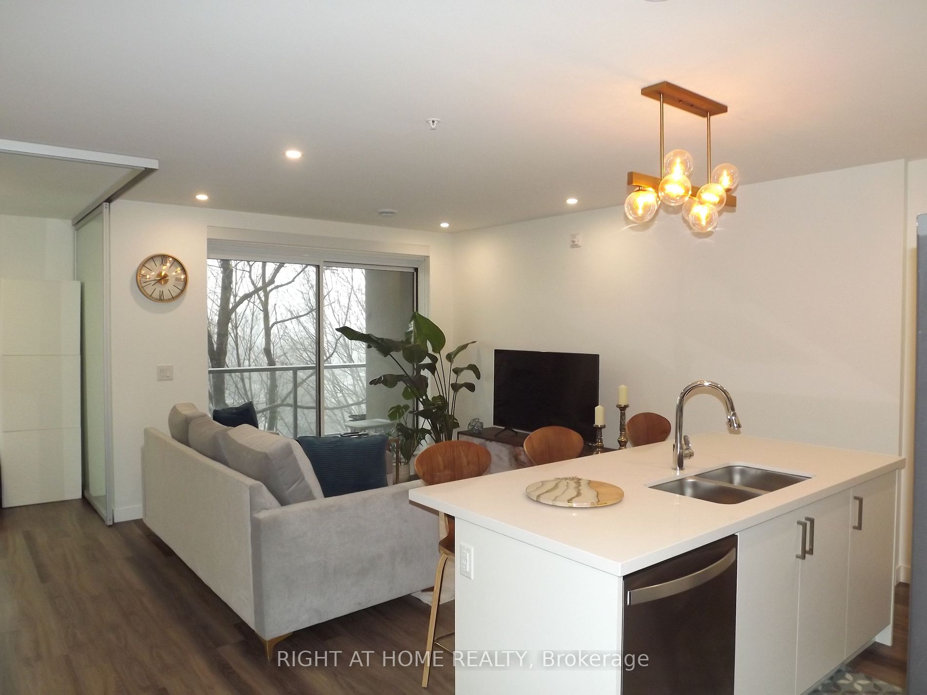 479 Charlton Ave 205