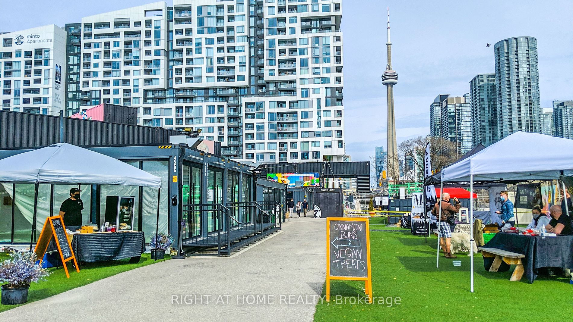 219 Fort York Blvd 1001