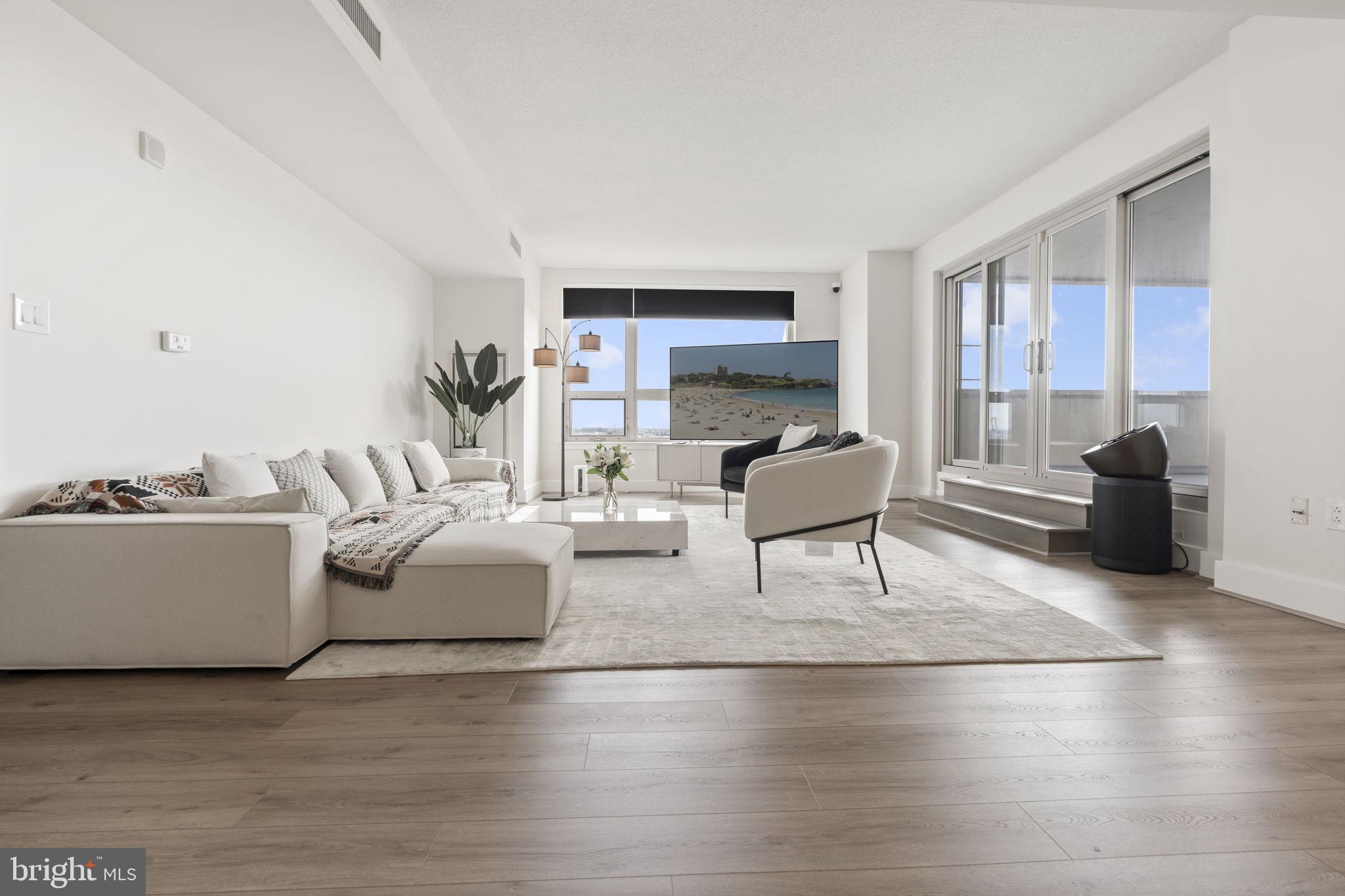 717 S Chris Columbus Boulevard 1102