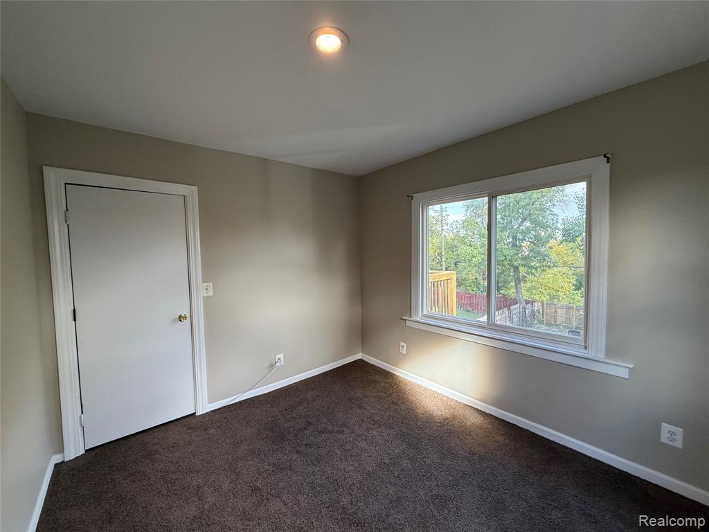 15344 Dexter Avenue