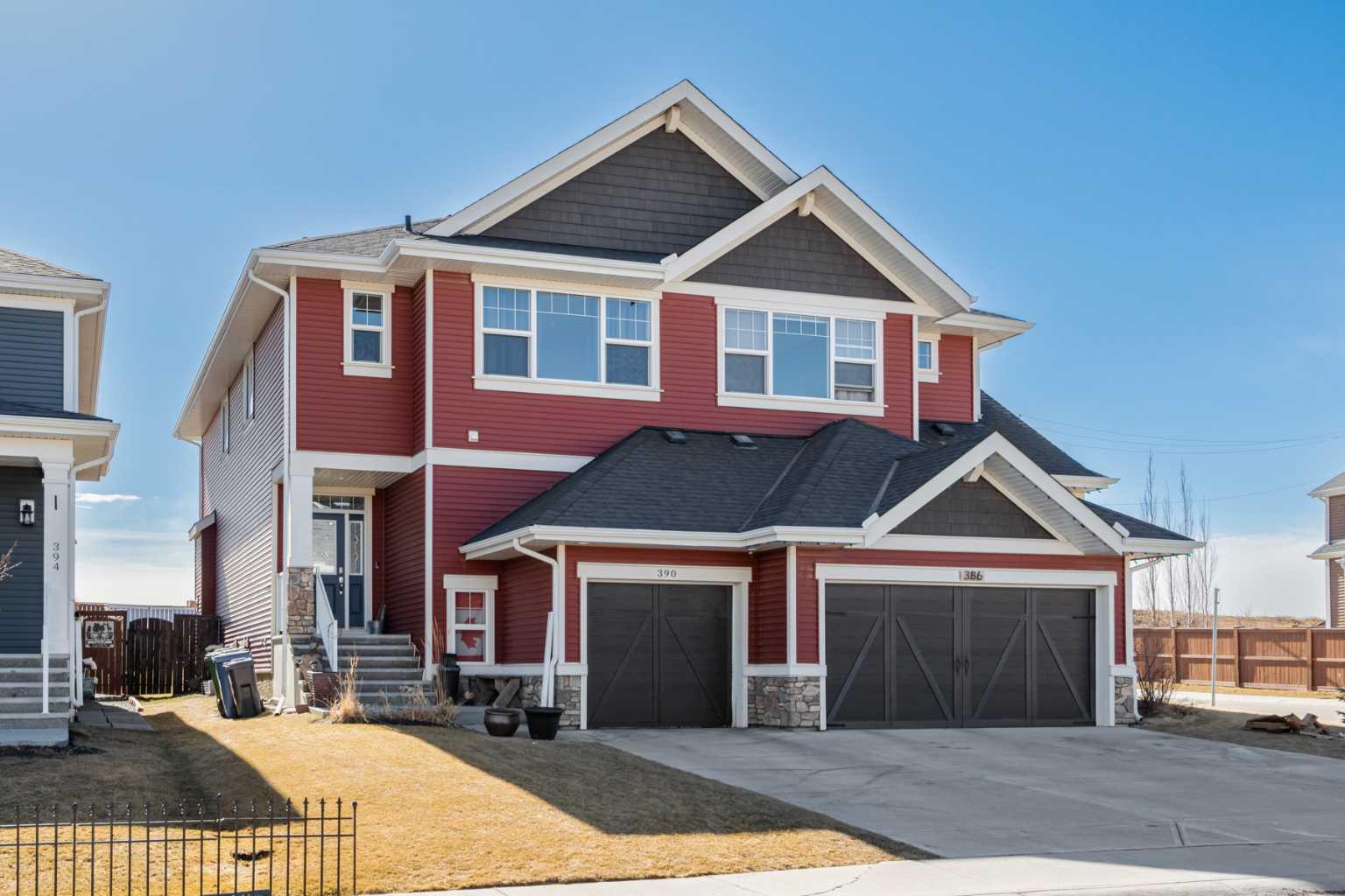 390 River Heights Crescent