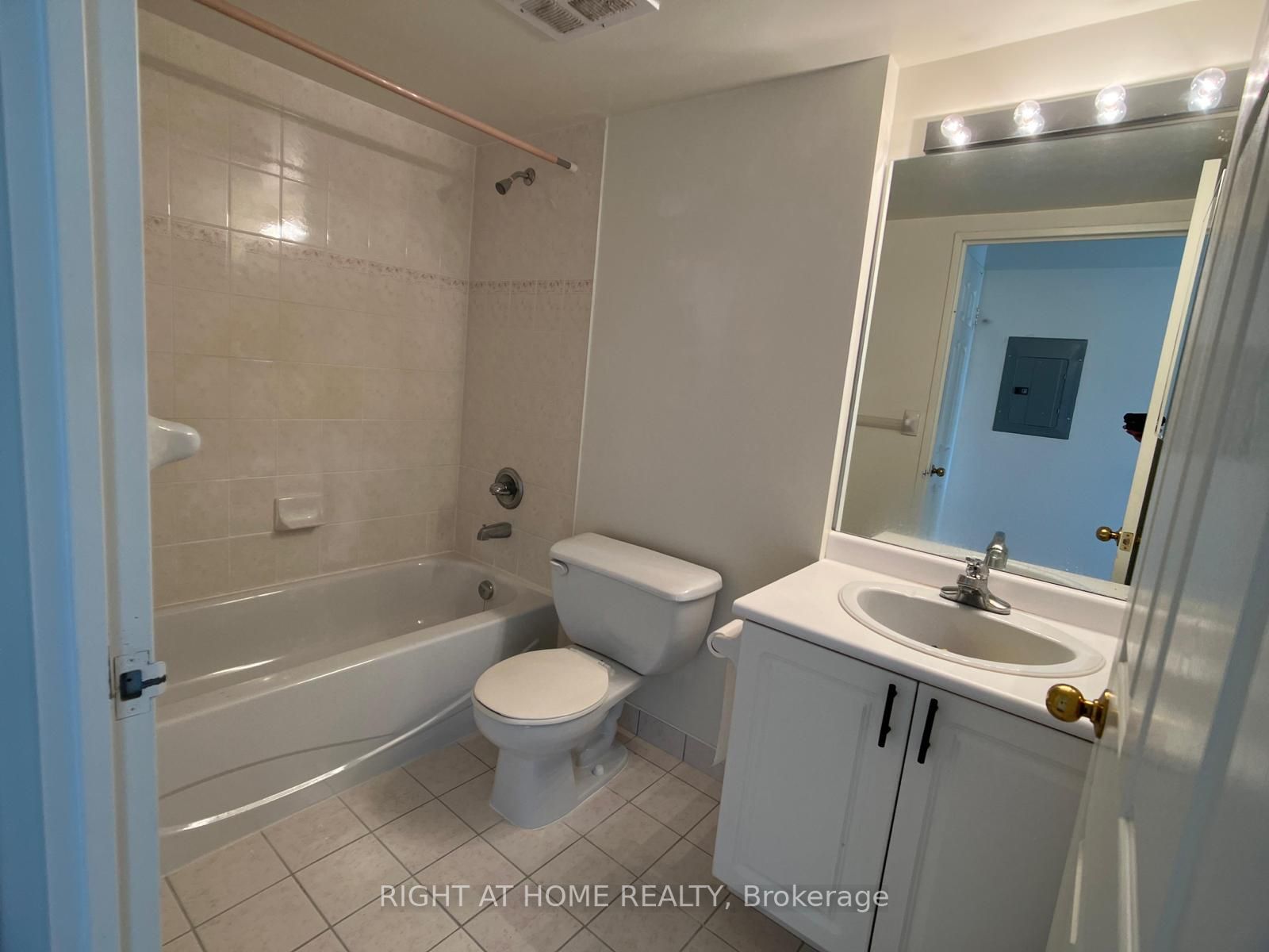 28 Empress Ave 1001