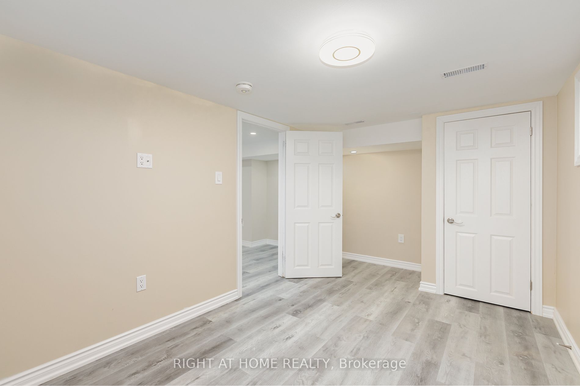 228 Greenwood Ave