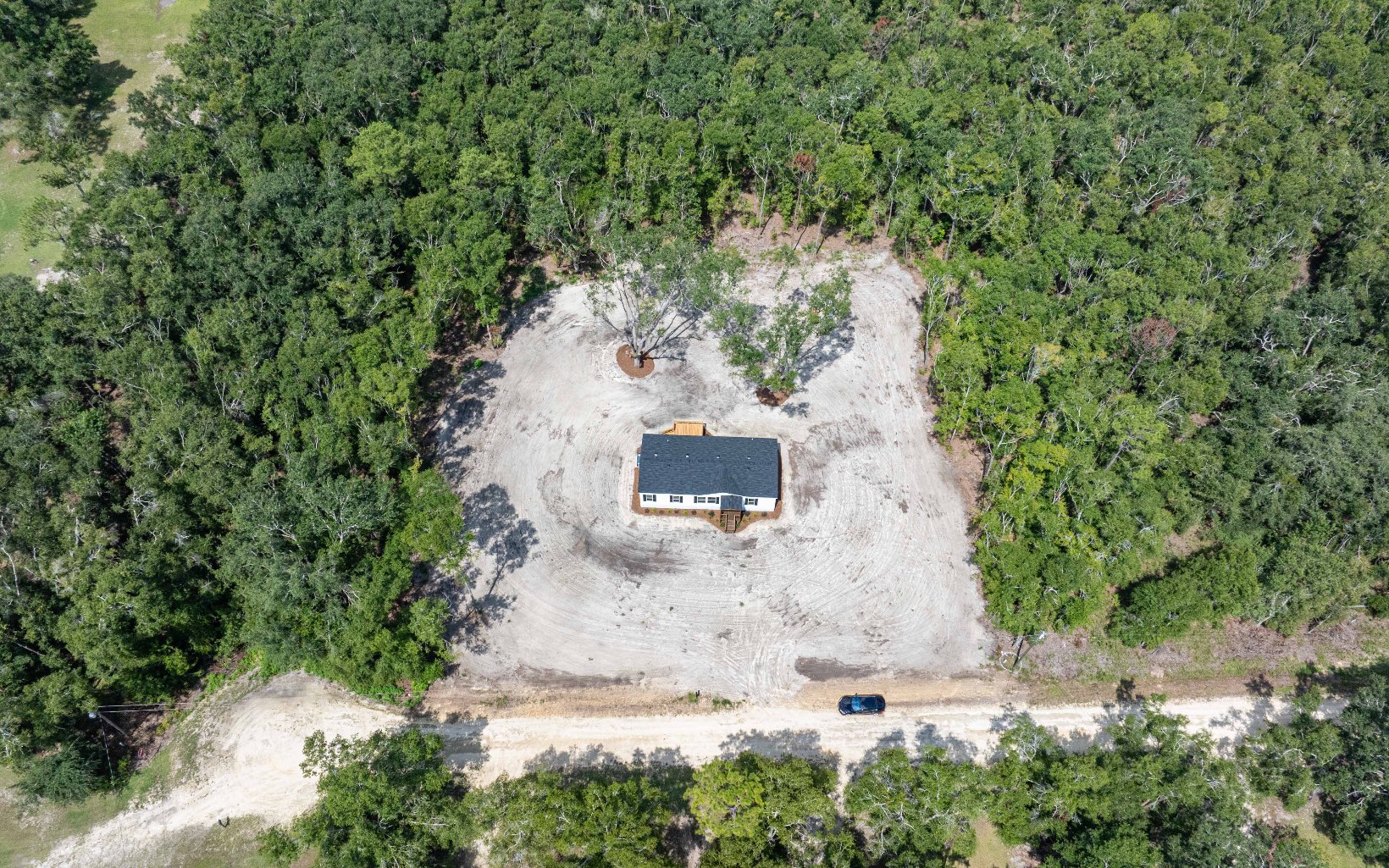 310 NE Weeping Willow Ln