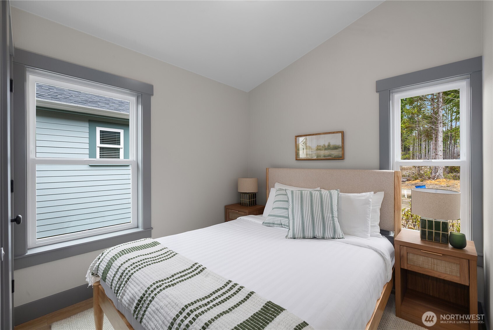 22 Bungalow Loop