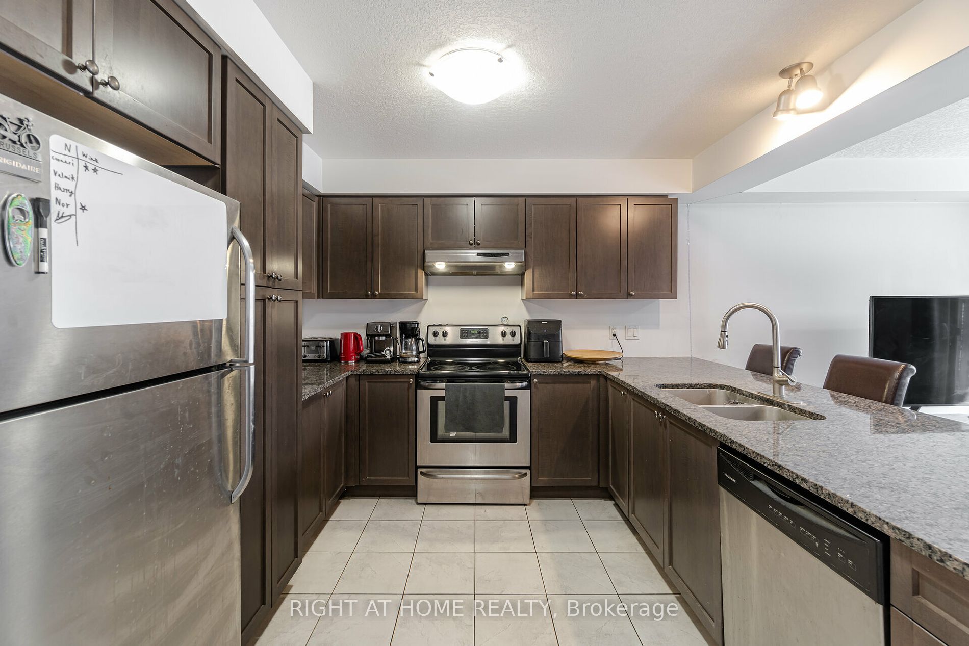 91 E Poppy Dr 50