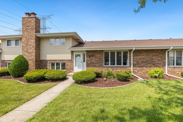 Welcome to this well-maintained split-level town home in Orland Park offering 2 bedrooms, 2 bathrooms, and numerous recent updates throughout. The spacious floor plan features generously sized bedrooms, a large laundry room with additional storage, and comfortable living spaces designed for everyday living. The kitchen was updated in 2026 with new countertops, backsplash, and stove. Additional improvements include an updated upstairs bathroom (2020), updated main-level bathroom (2024), new furnace and A/C (2024), and water heater (2020). An attached garage provides added convenience. Conveniently located near parks, shopping, dining, and major roadways, this home offers easy access to everyday amenities. Schedule your private showing today!