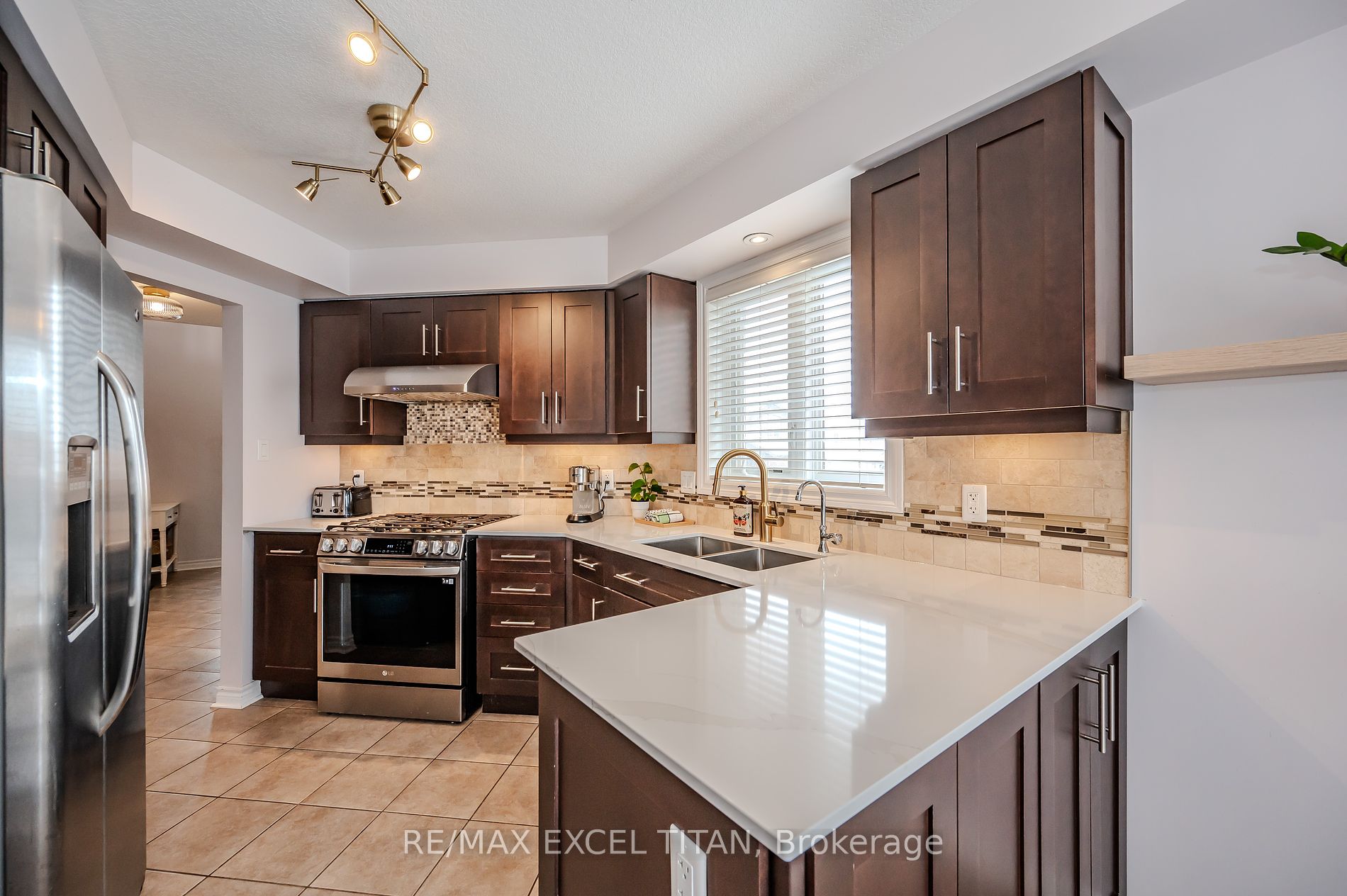 561 Isaiah Cres