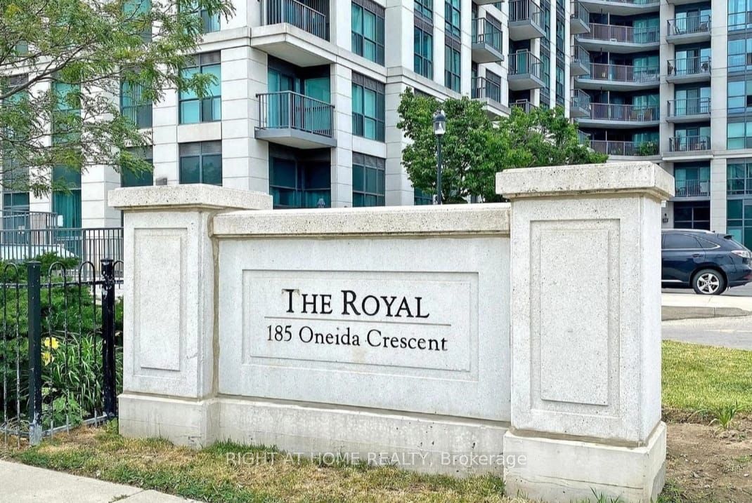 185 Oneida Cres 320