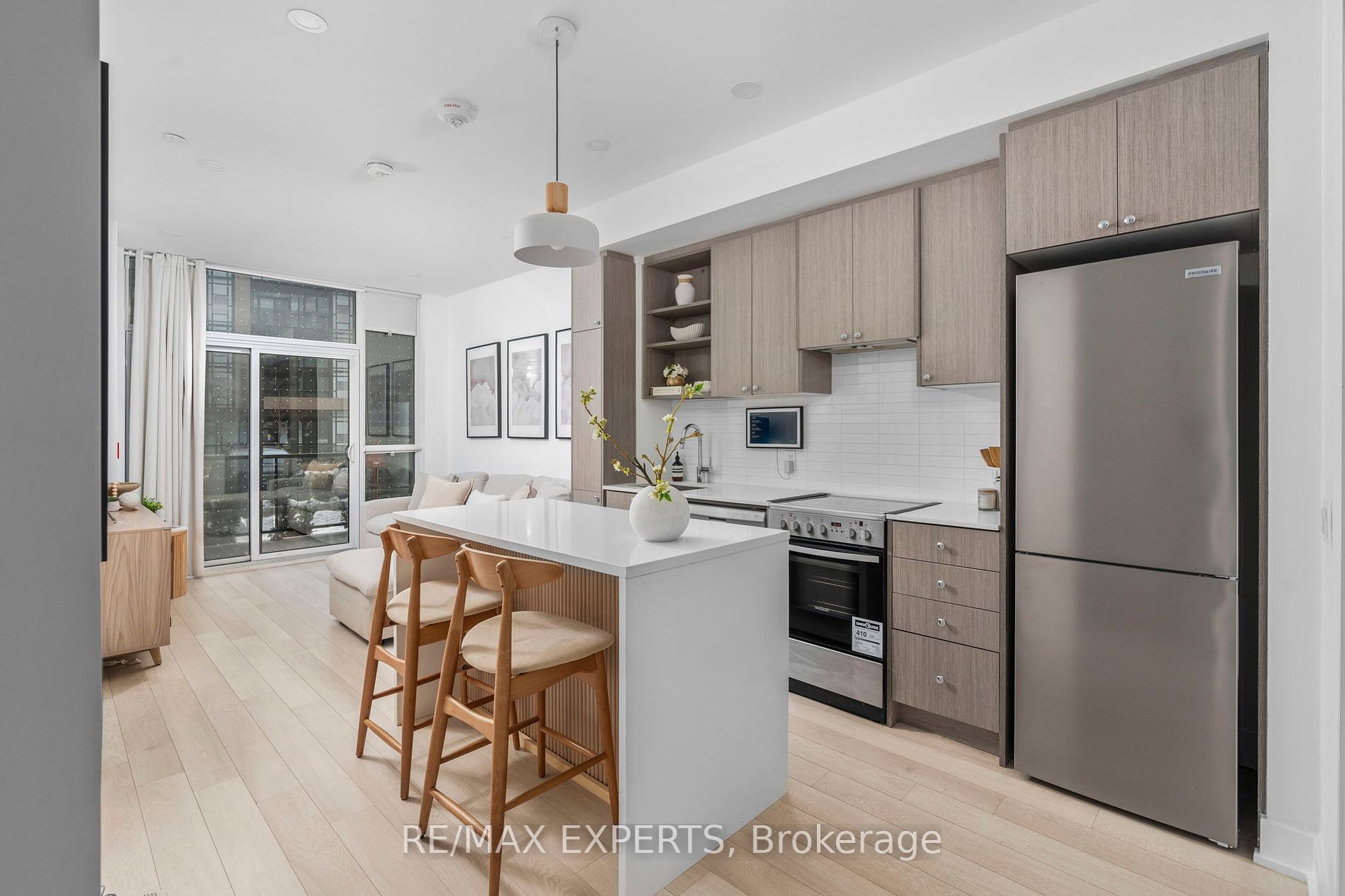 50 George Butchart Dr 102