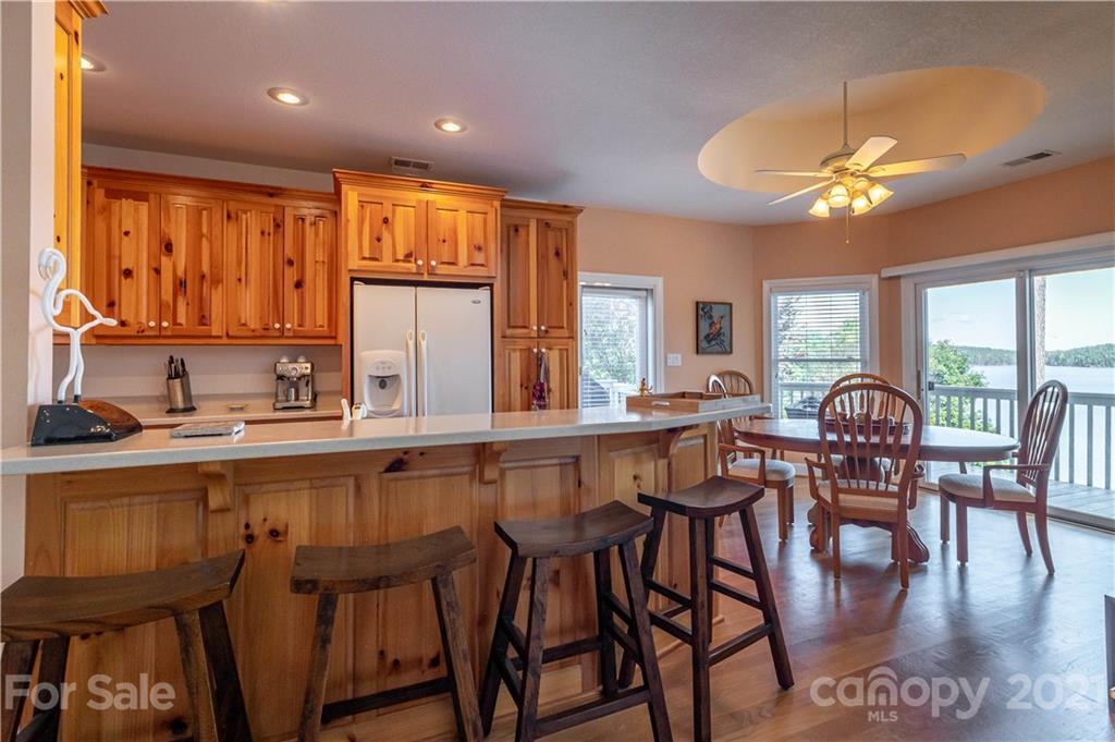 2226 Mallard Cove Drive