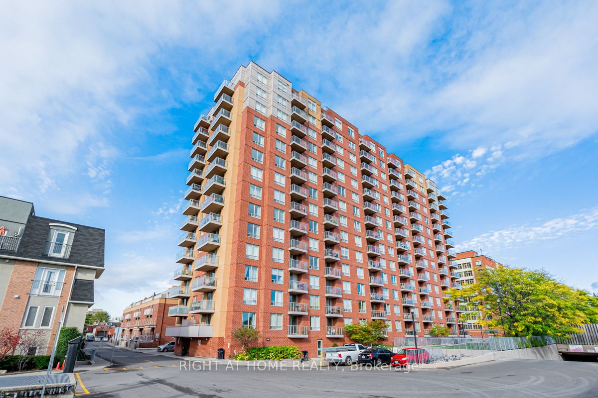 1369 W Bloor St 1410