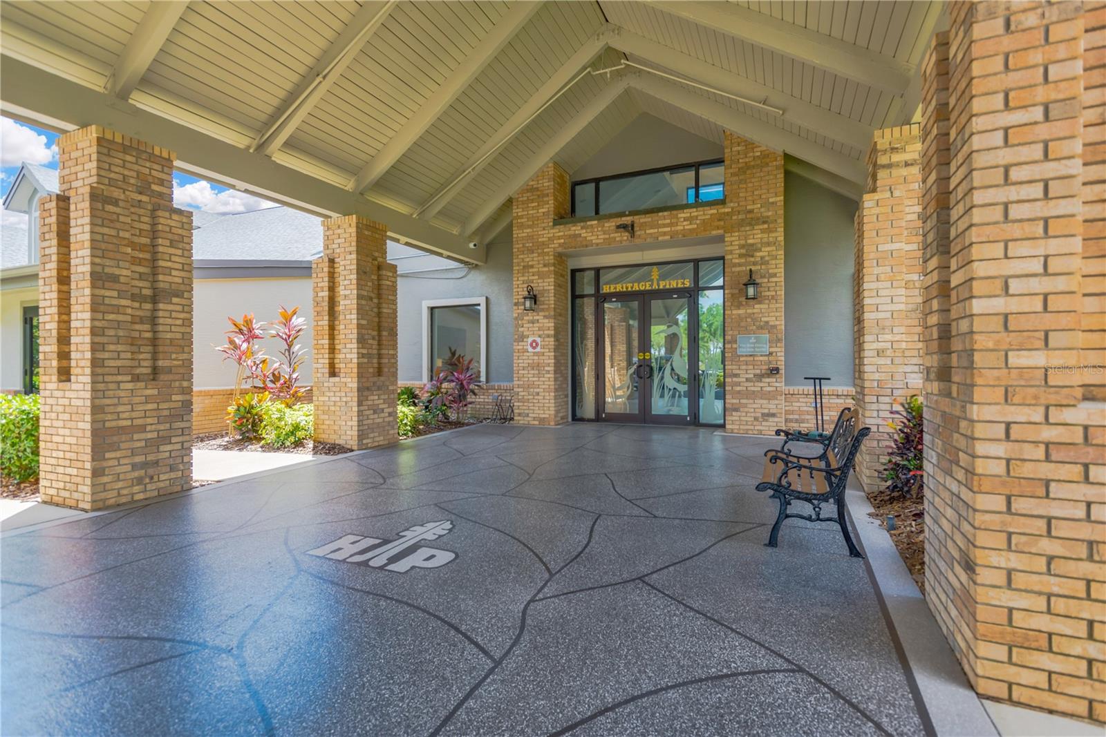 11148 Hollander Avenue