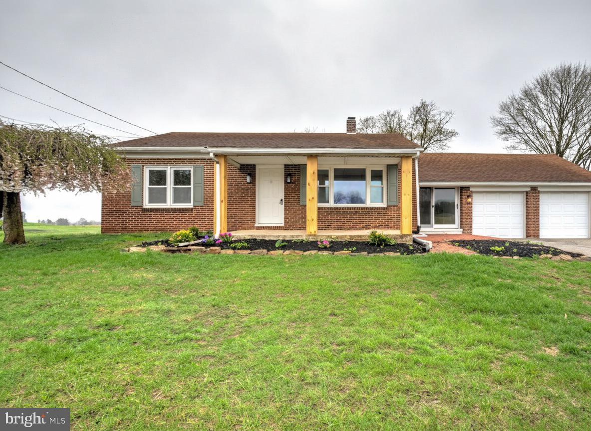 7047 Lincoln Highway W