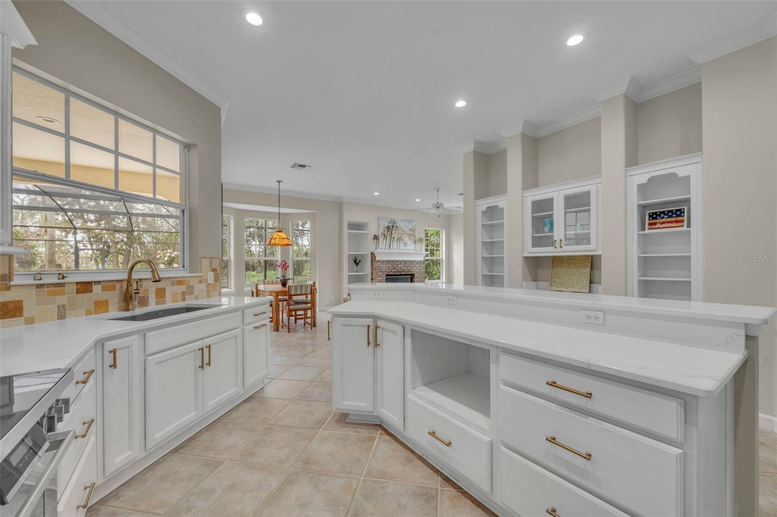 1800 Magnolia Avenue