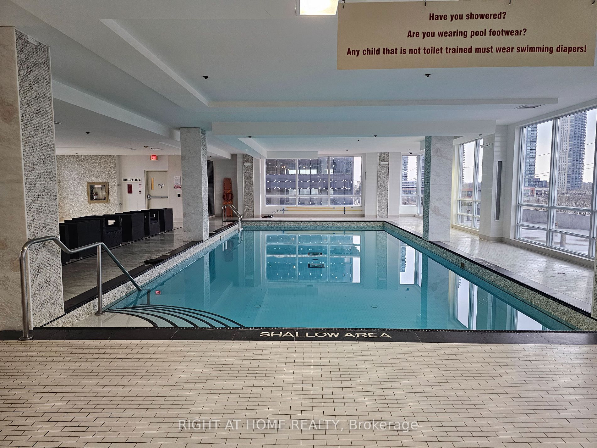 16 E Brookers Lane 1404