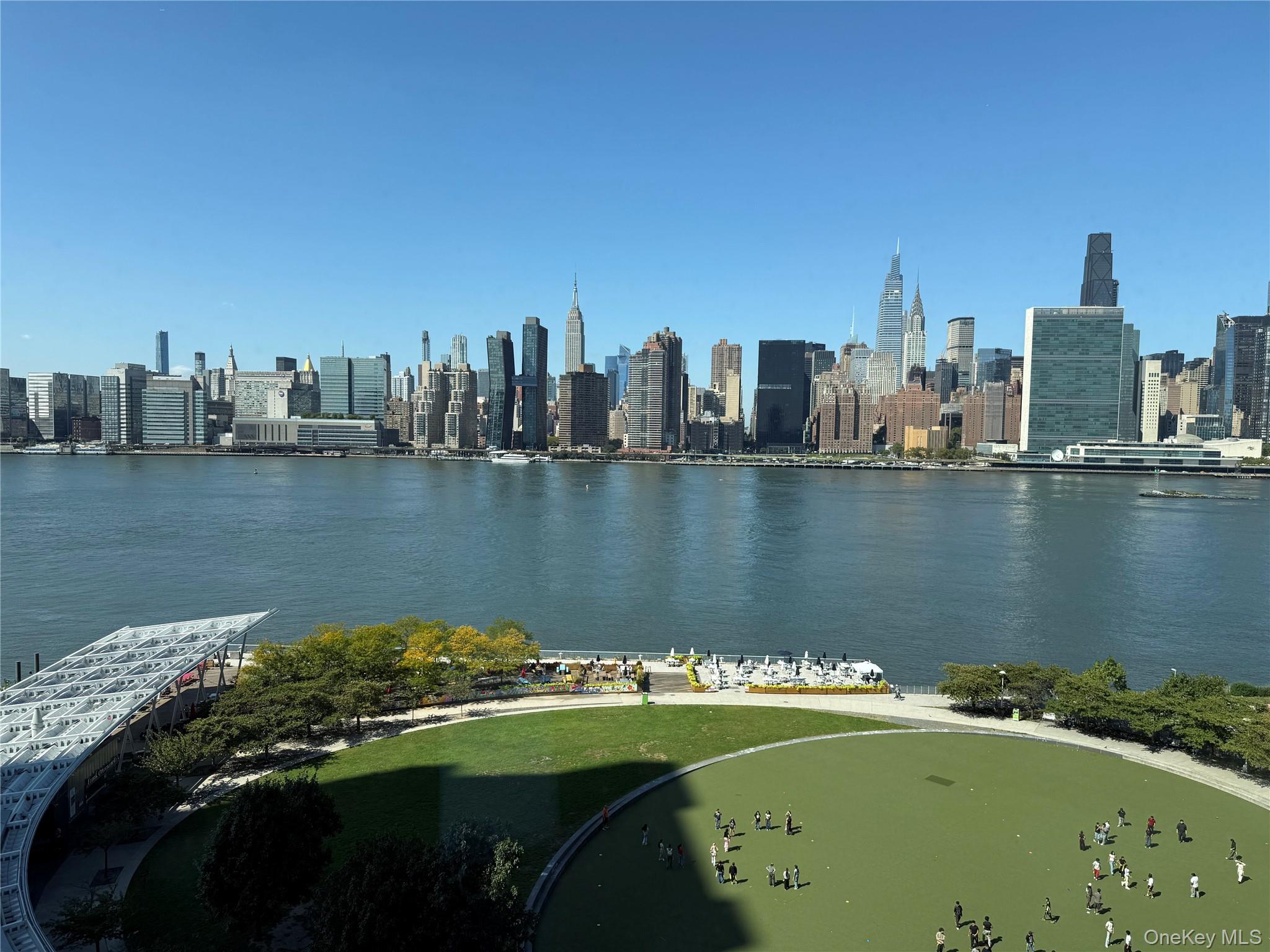 **No-Fee, Lease Break Opportunity:** Take advantage of this exceptional lease assignment with a $1,097 monthly credit towards the $6,095 Gross Rent/month, bringing your Net Effective Rent down to $4,998/month for the remaining 7 months! **** Immerse yourself in breathtaking views of the East River and the iconic Manhattan Skyline, featuring landmarks like the Empire State Building and the U.N. This elegant 2-bedroom, 2-bathroom apartment boasts modern amenities, including an in-unit washer and dryer. The open-plan kitchen and living area offer stunning city vistas, with the primary bedroom featuring a private full bath. Enjoy easy access to the 34th Street Ferry and subways.

Fees:
Application Fee: $20.00 - One-Time, per leaseholder/guarantor. (Non-refundable application fee.)
Security Deposit: Equivalent to 1 months rent. - One-Time (Unless stated otherwise.)

(No Move In or Move Out Fees)