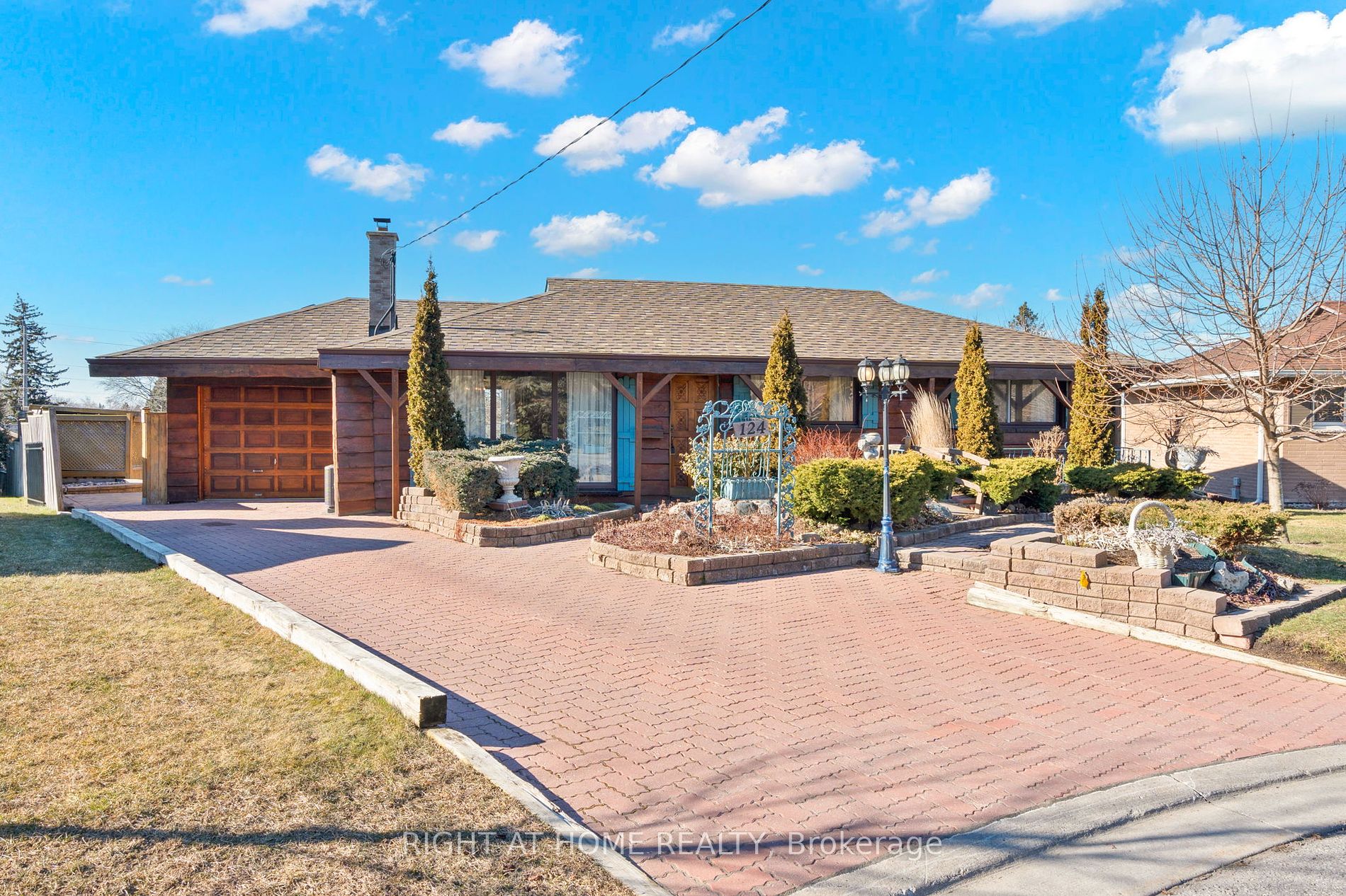 124 Norwood Crt