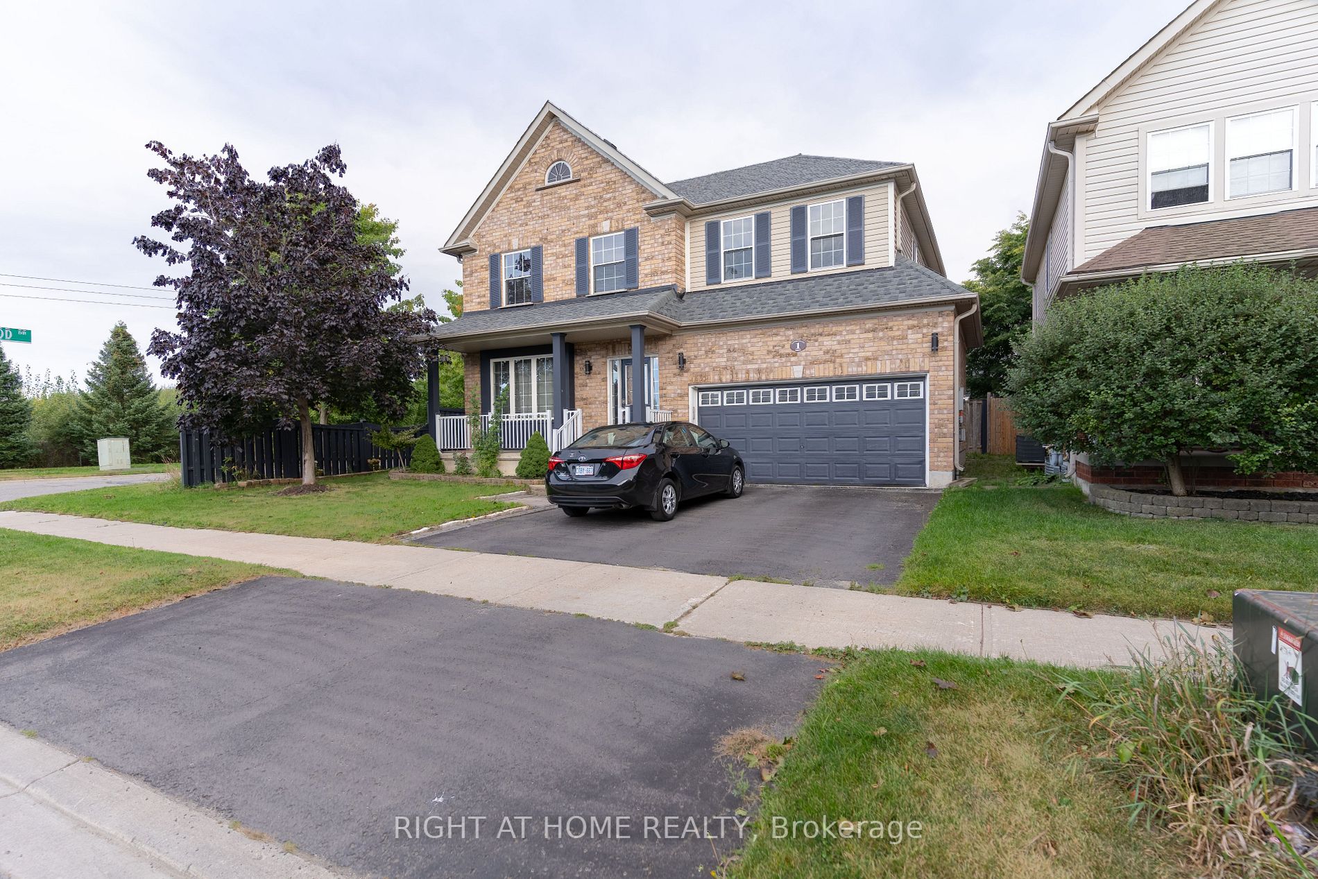 1 Ramblewood Dr
