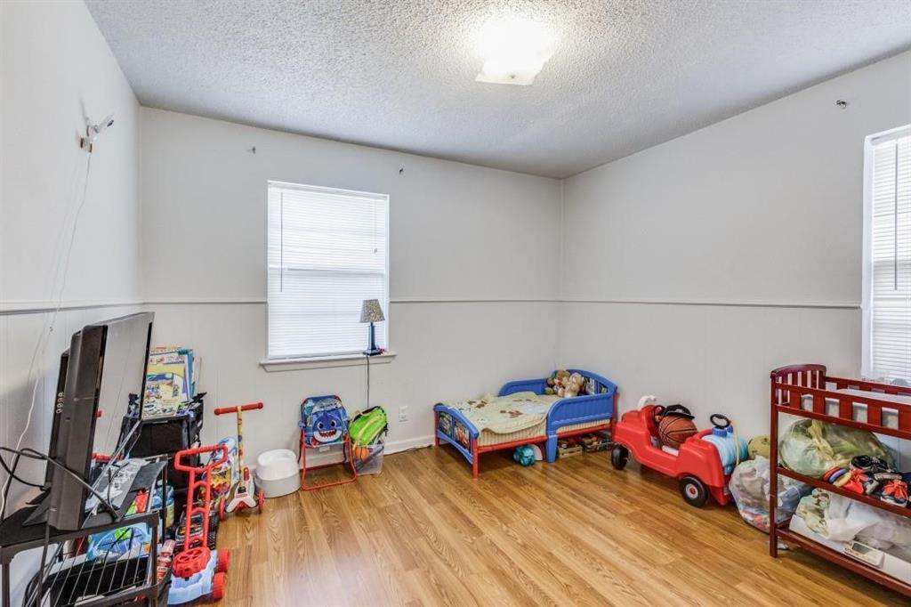 1309 Meadow Park Drive