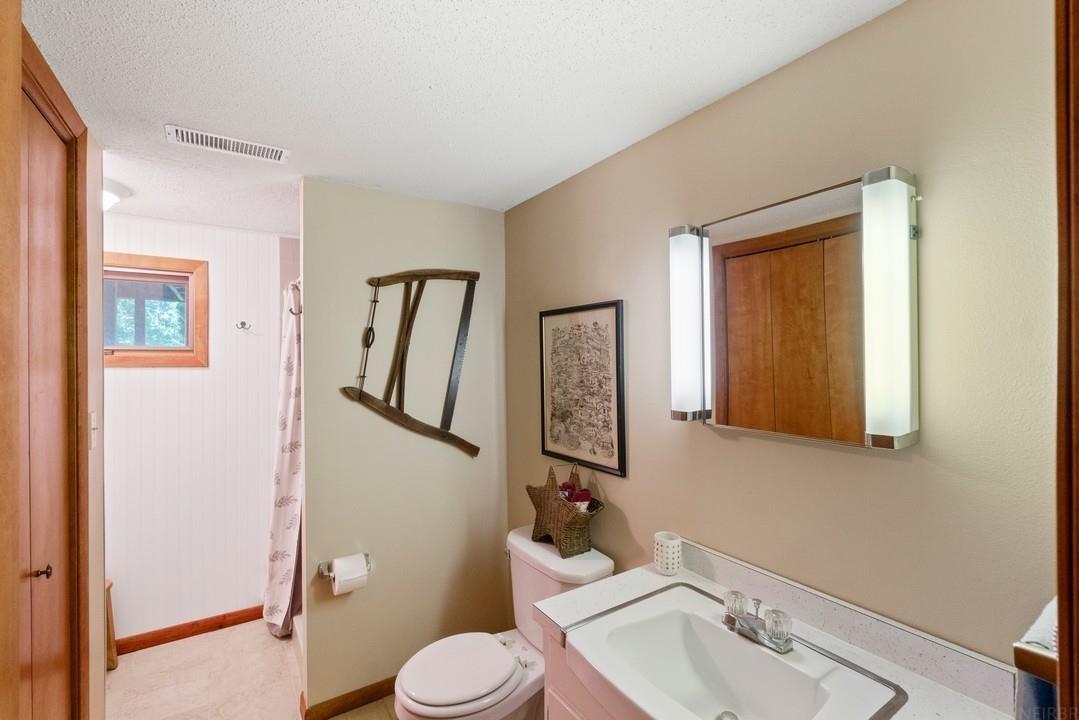1202 Ellis Drive