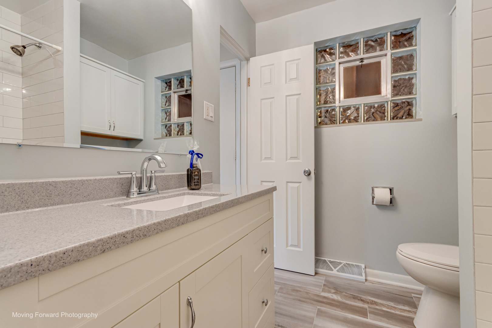 7101 W 114th Place