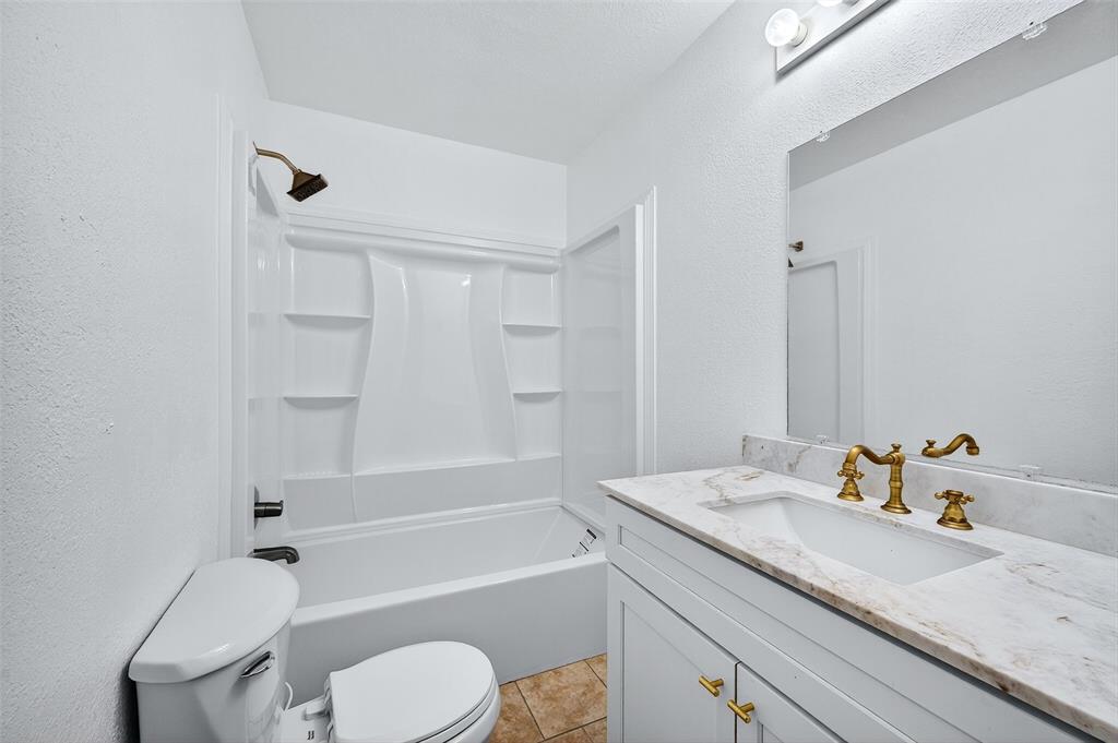 143 N Imperial Drive