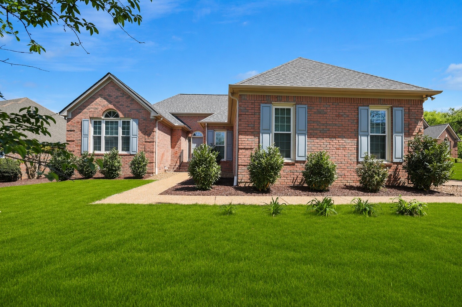 5725 Chadwick Ln — sold June 1, 2026