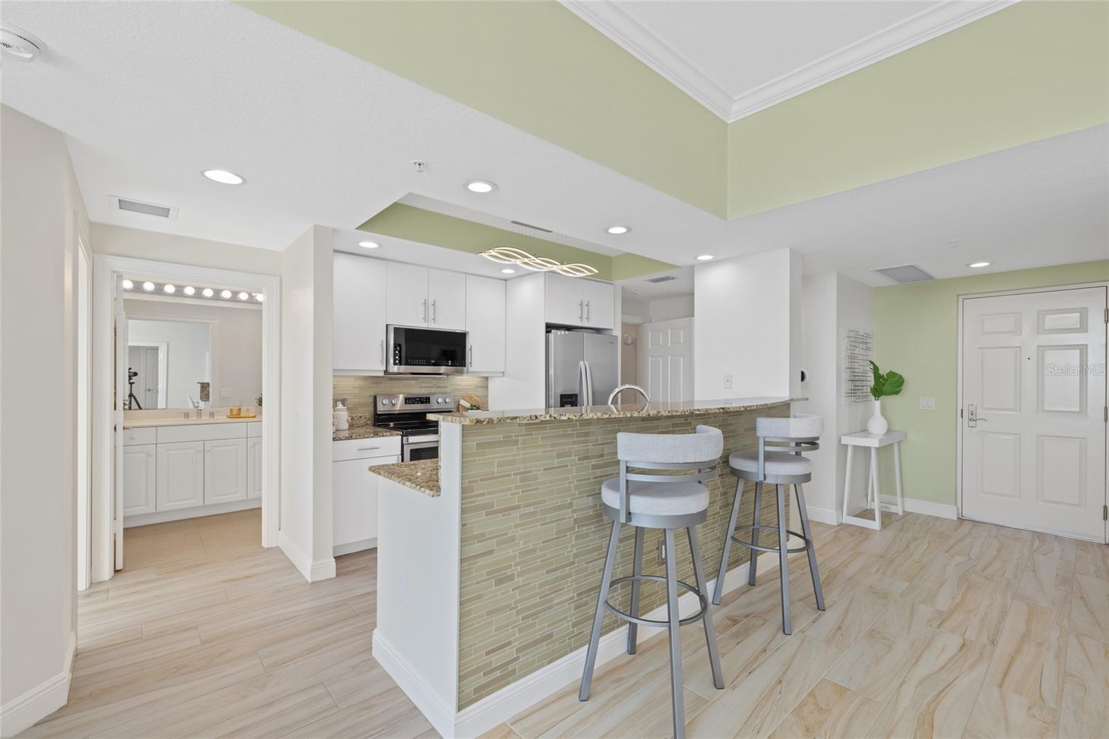 800 N Tamiami Trail 1512