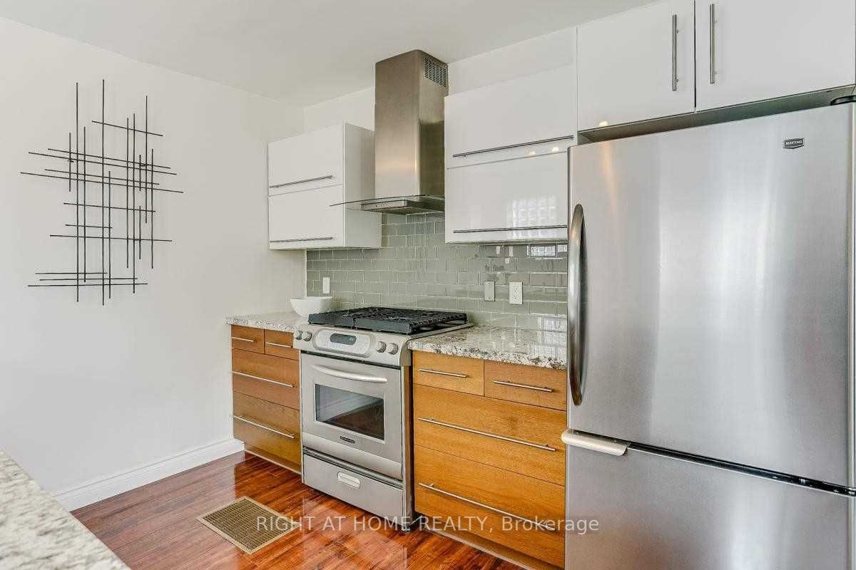 134 Locksley Ave