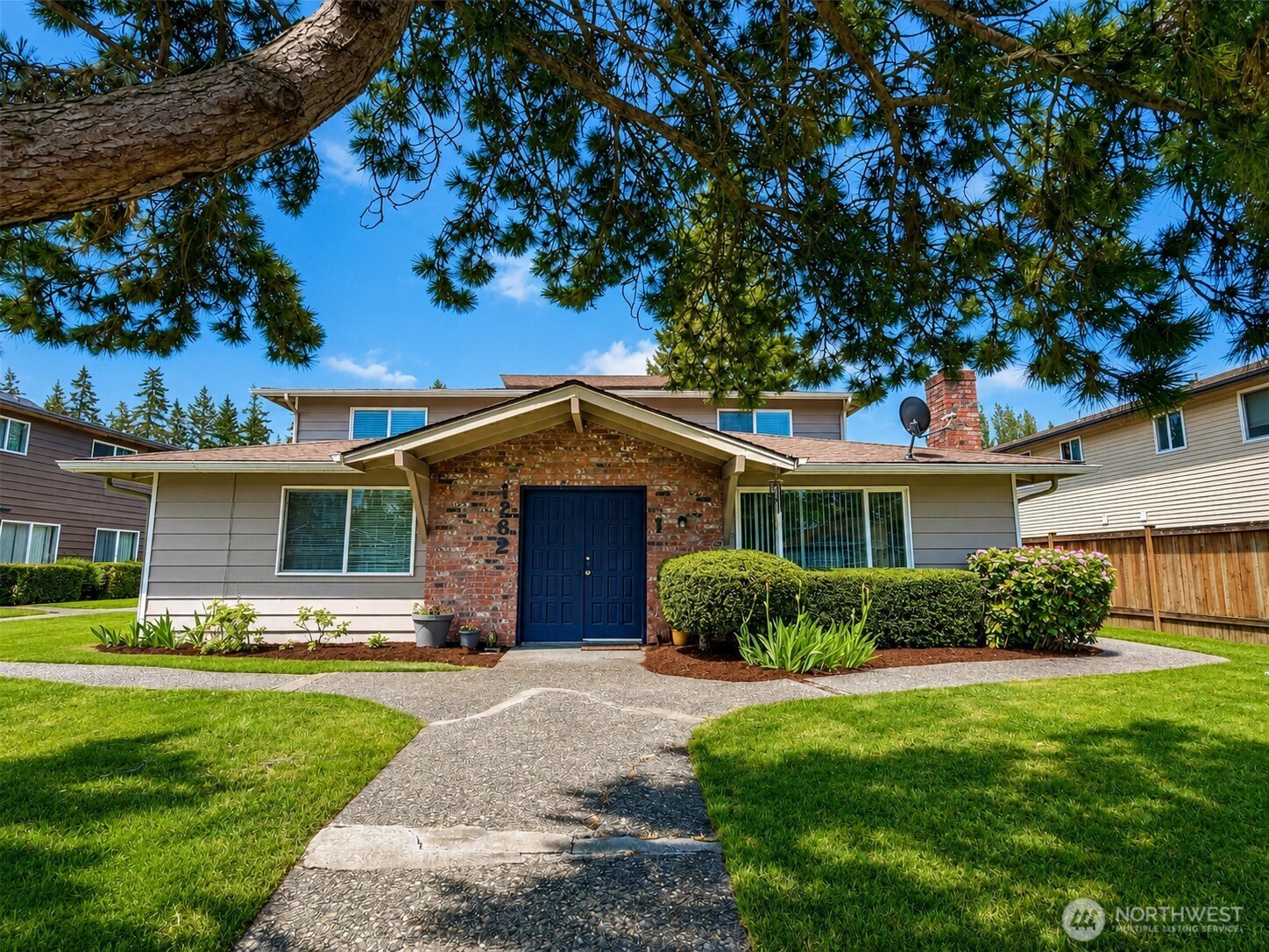 1262 Cedar Avenue 1-4