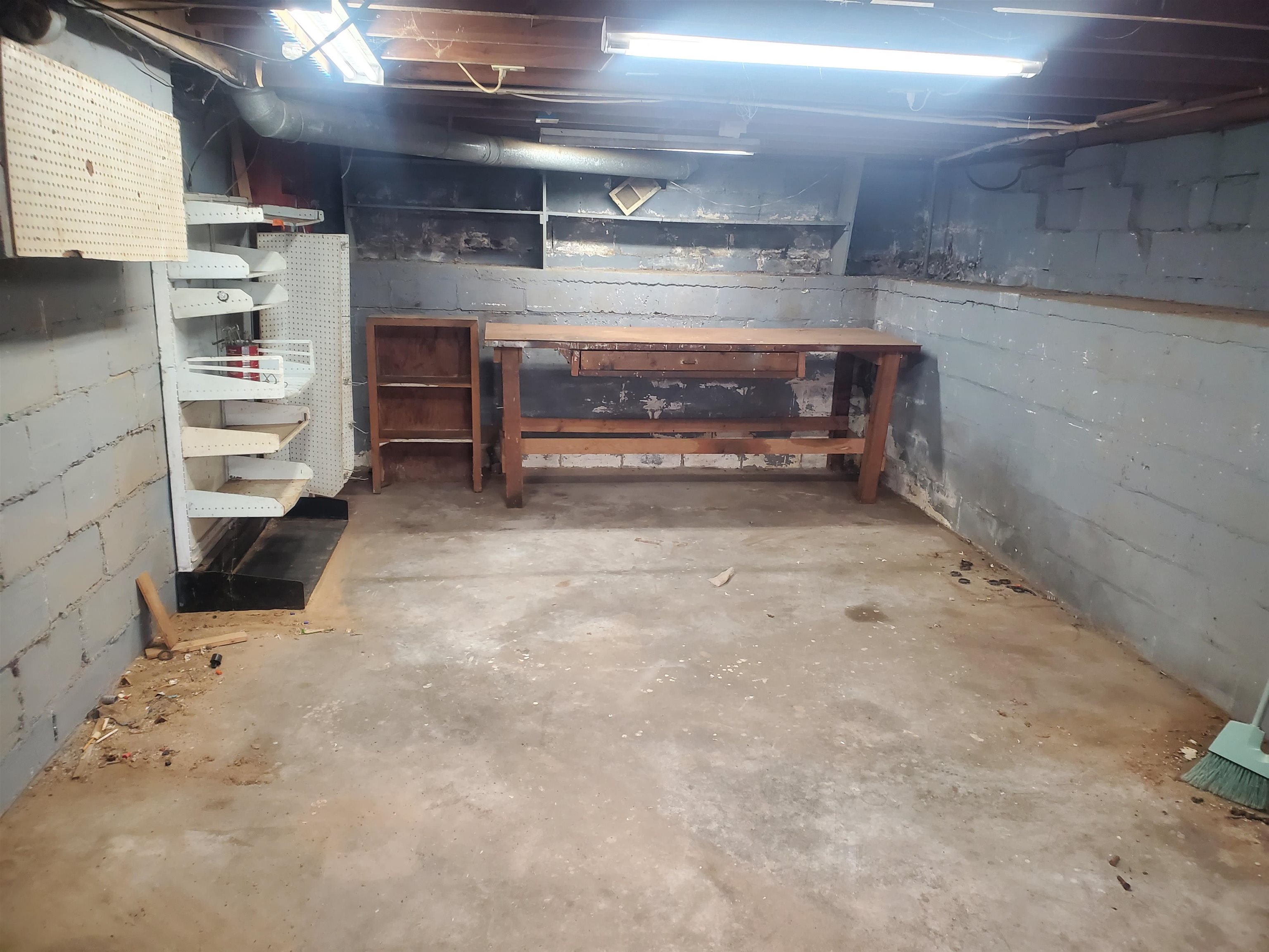 427 S 2nd