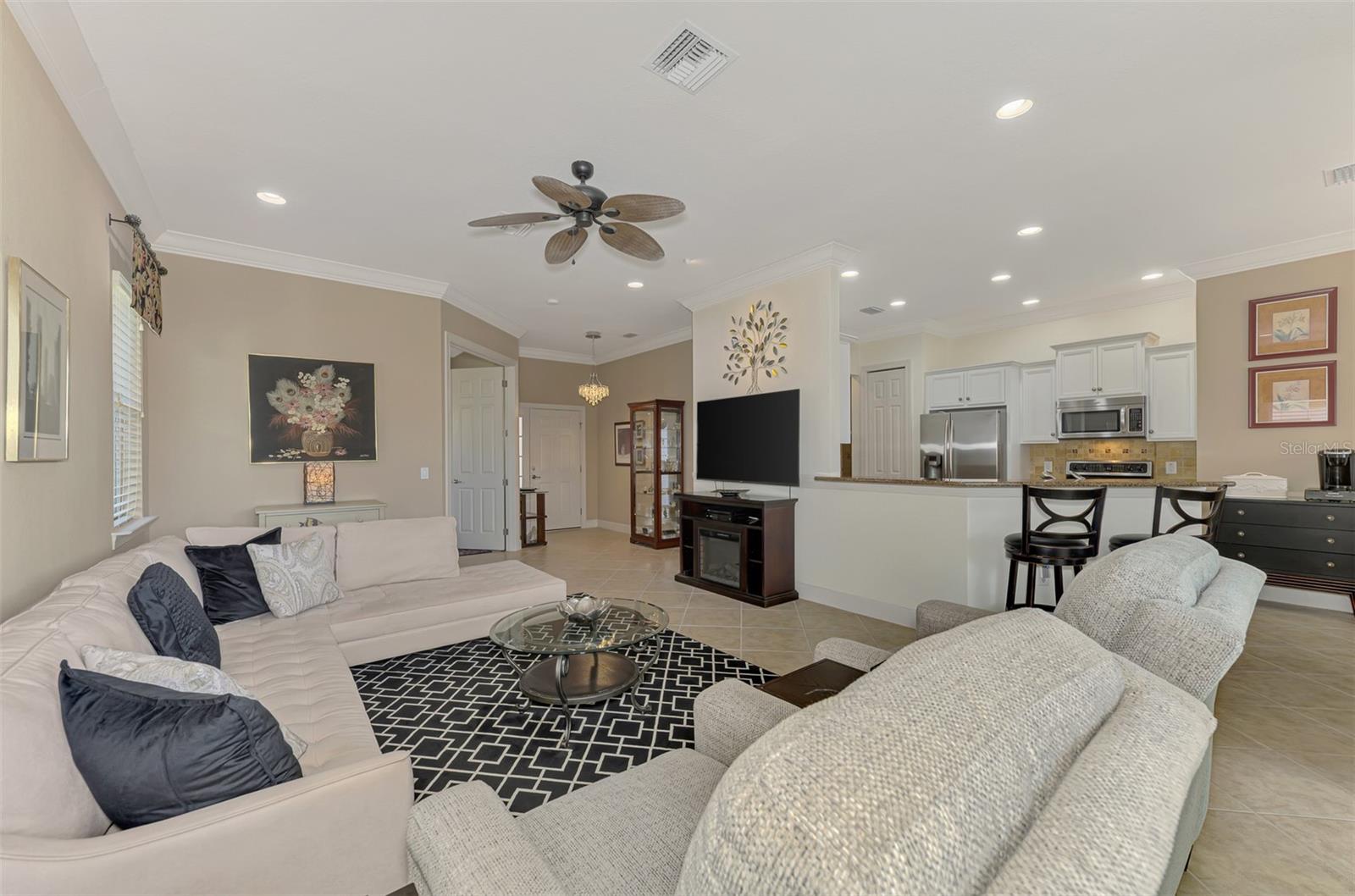 13096 Creekside Lane