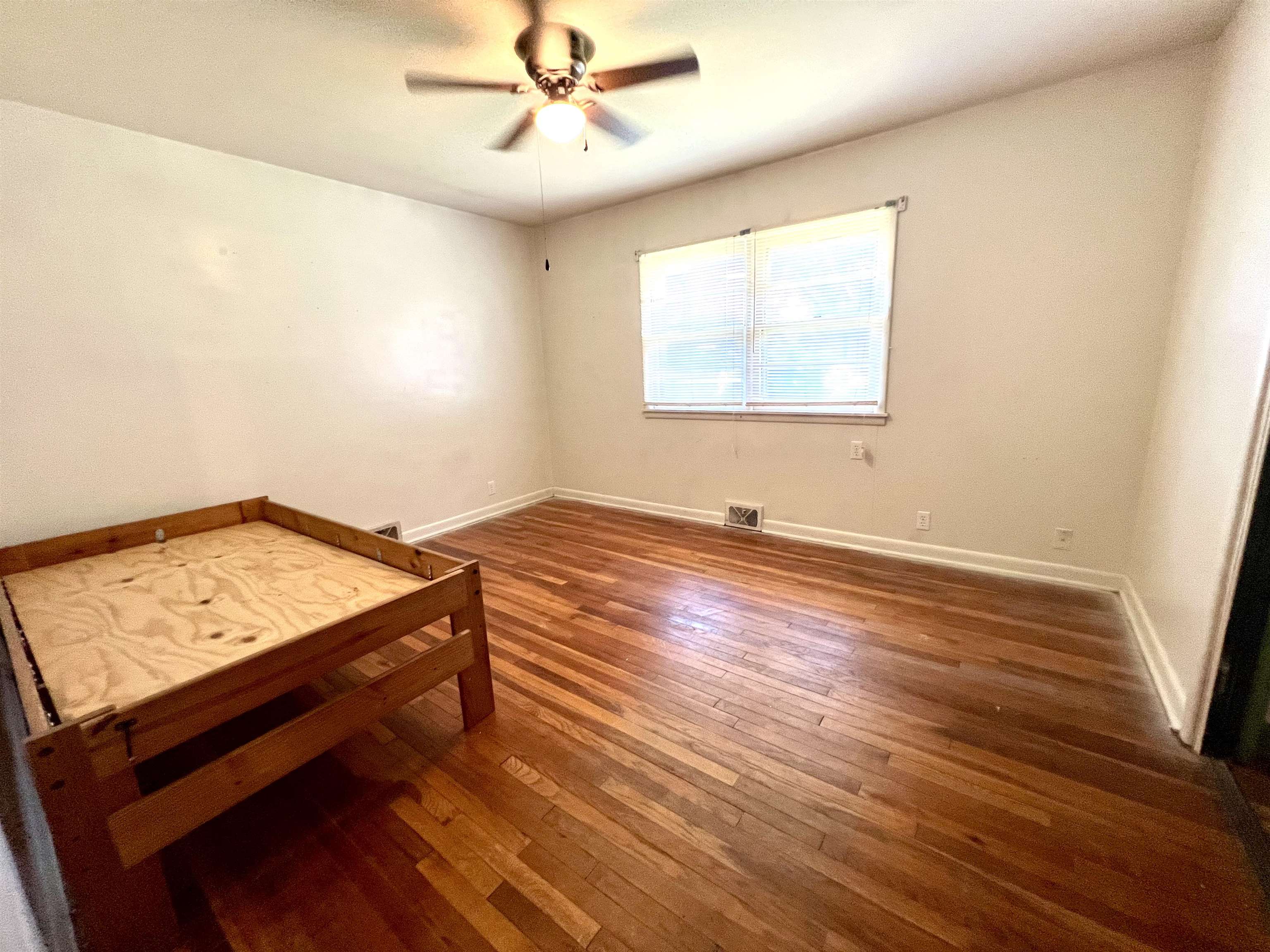 1124 N 7th