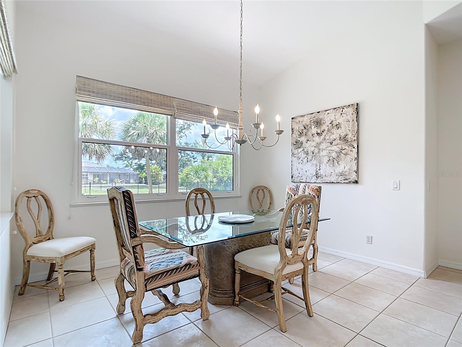 613 Boundary Boulevard