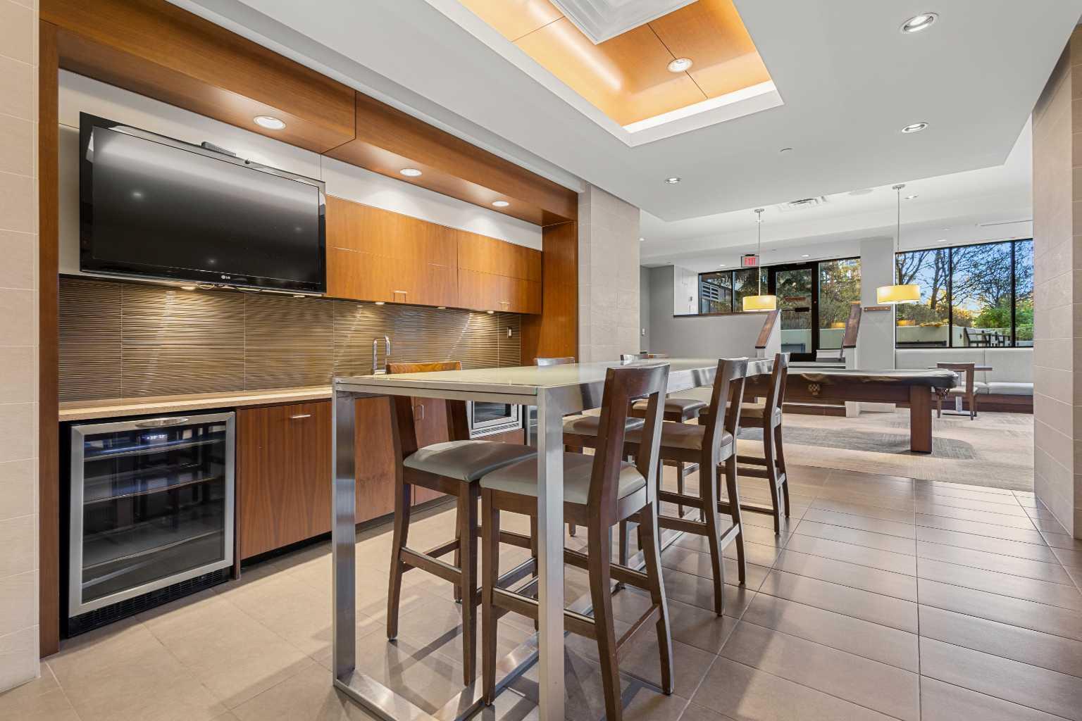 222 Riverfront Avenue SW 1322