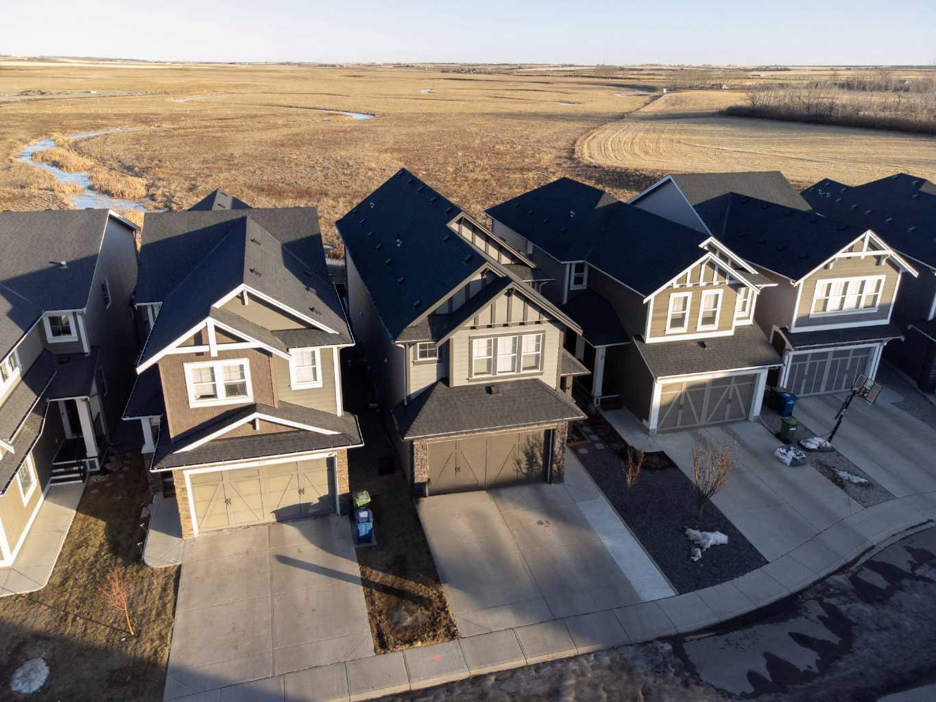 133 Williamstown Park NW