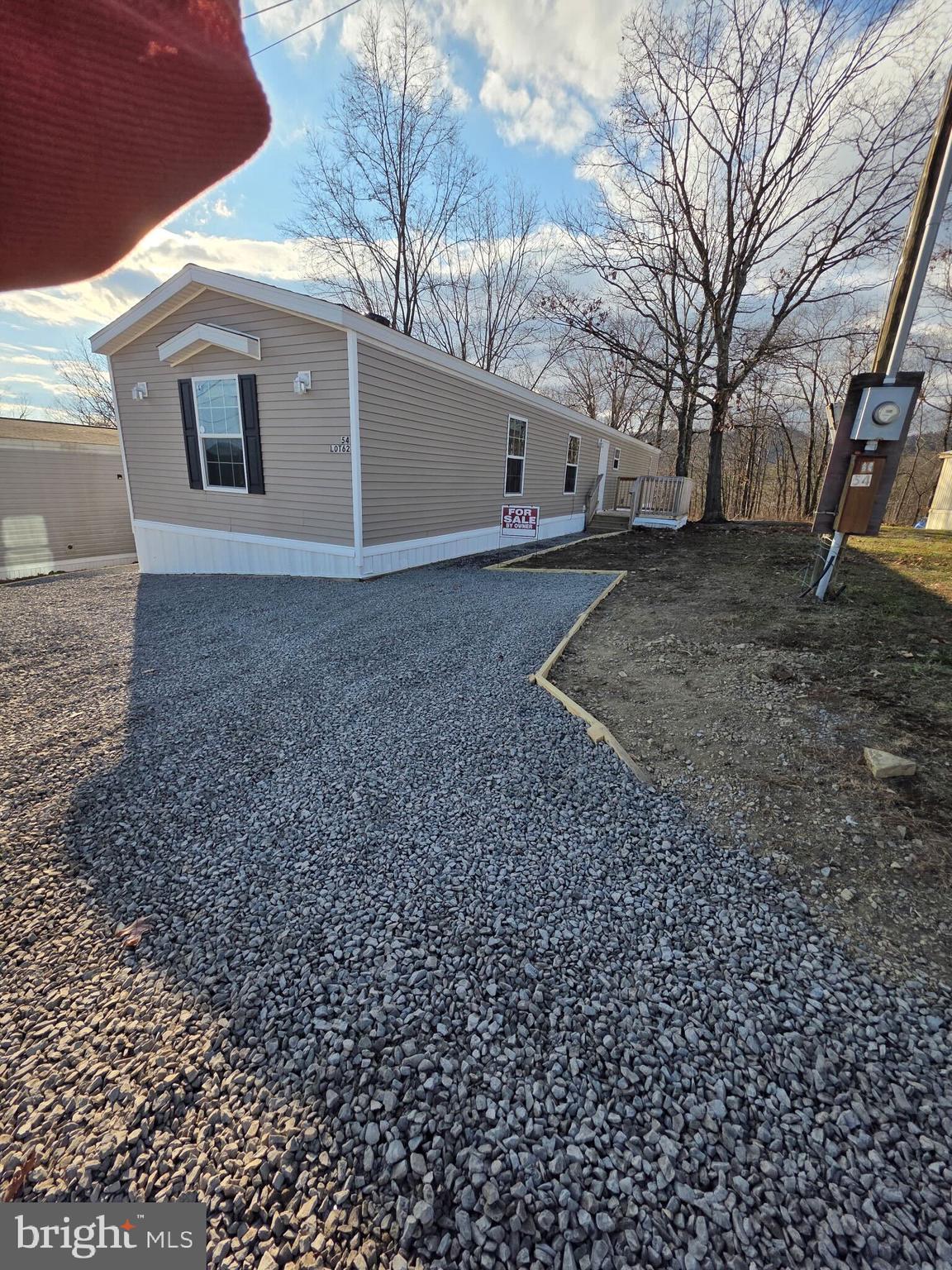 54 Corey Ln  